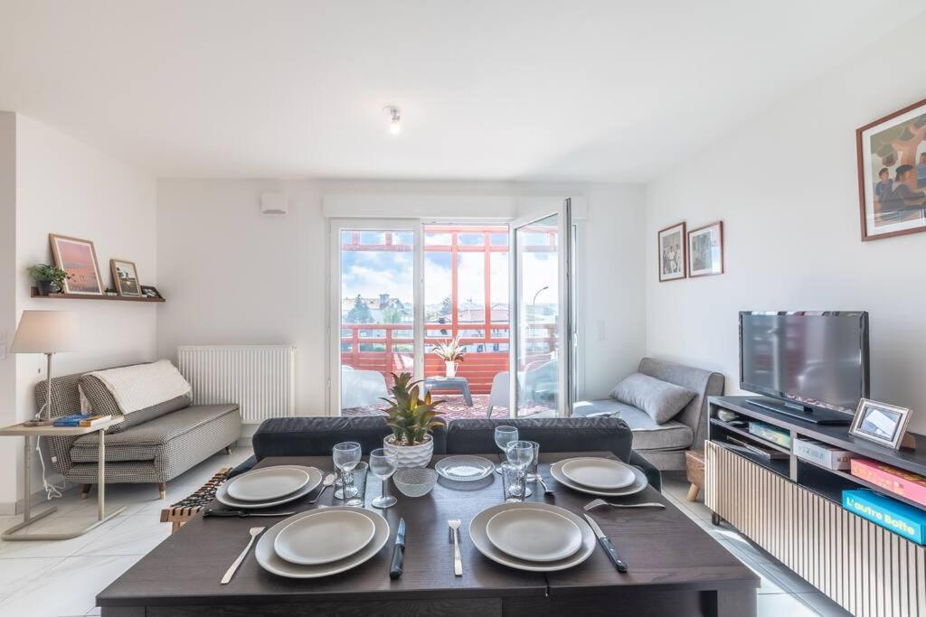 Confort-Appartement Le Maia Anglet Exterior foto